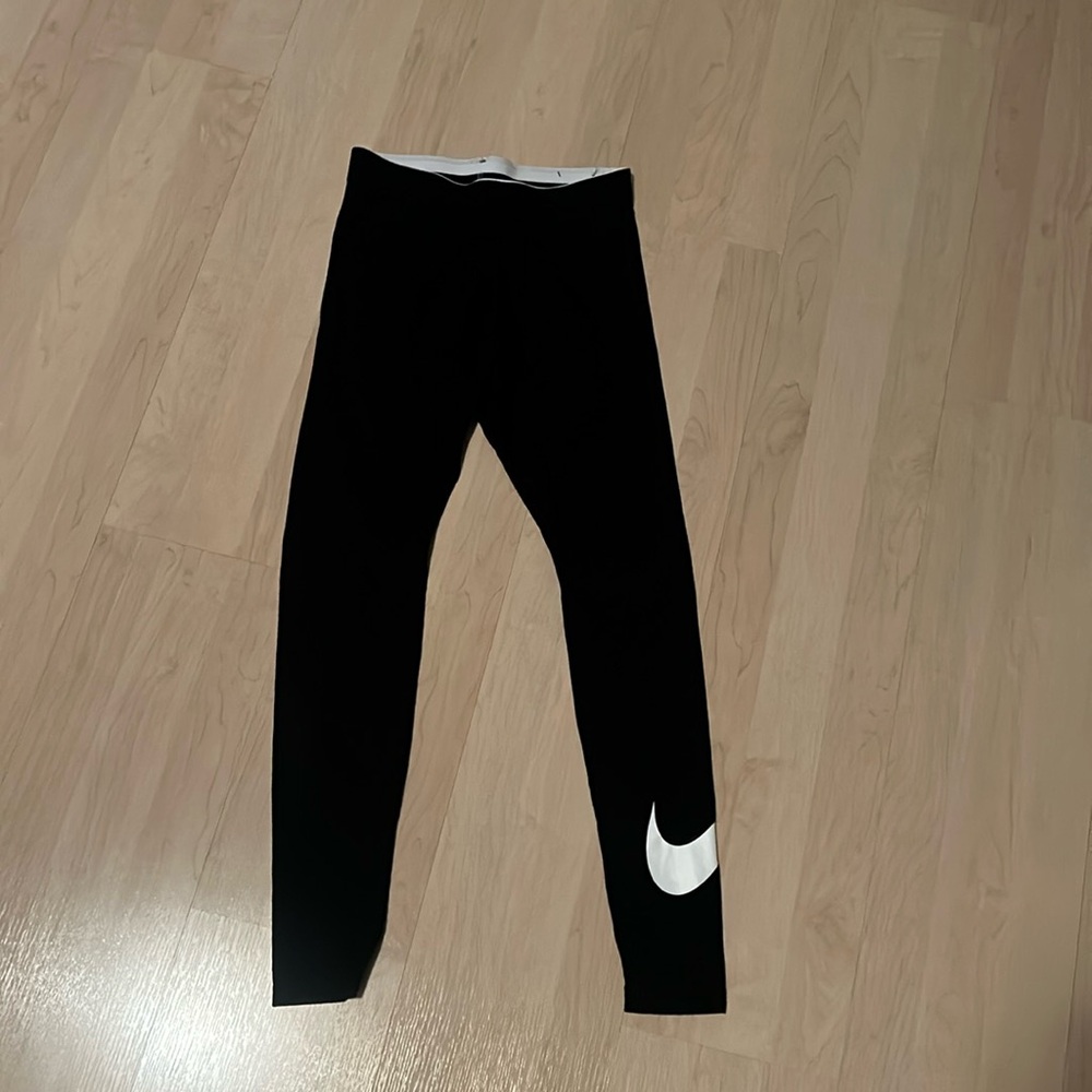 Size small women’s cotton nike leggings
